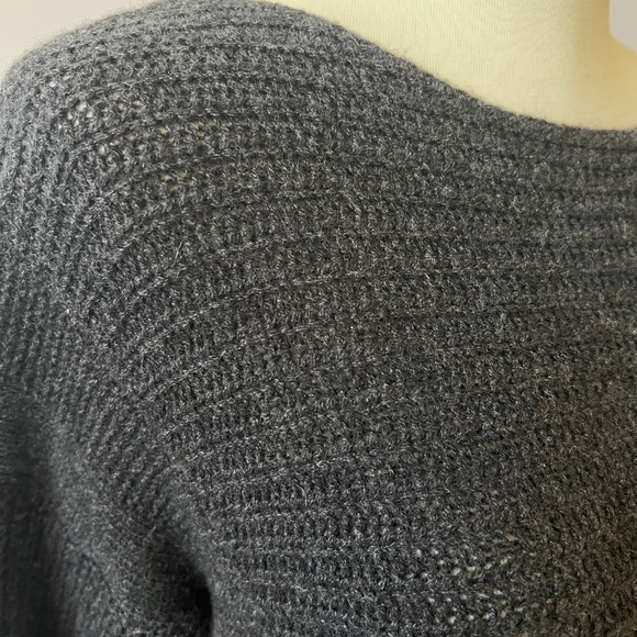 THEORY SWEATER S 100% CASHMERE SCOOP NECK RIBBED CLASSIC COZY CHIC PREPPY GRAY - Picture 7 of 12